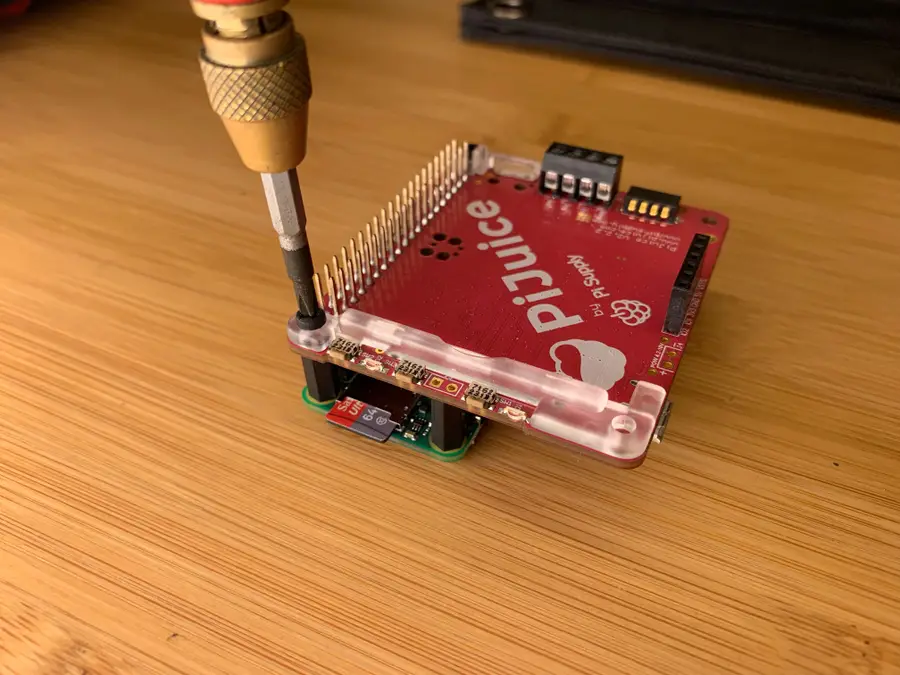 connect the pi solar hat