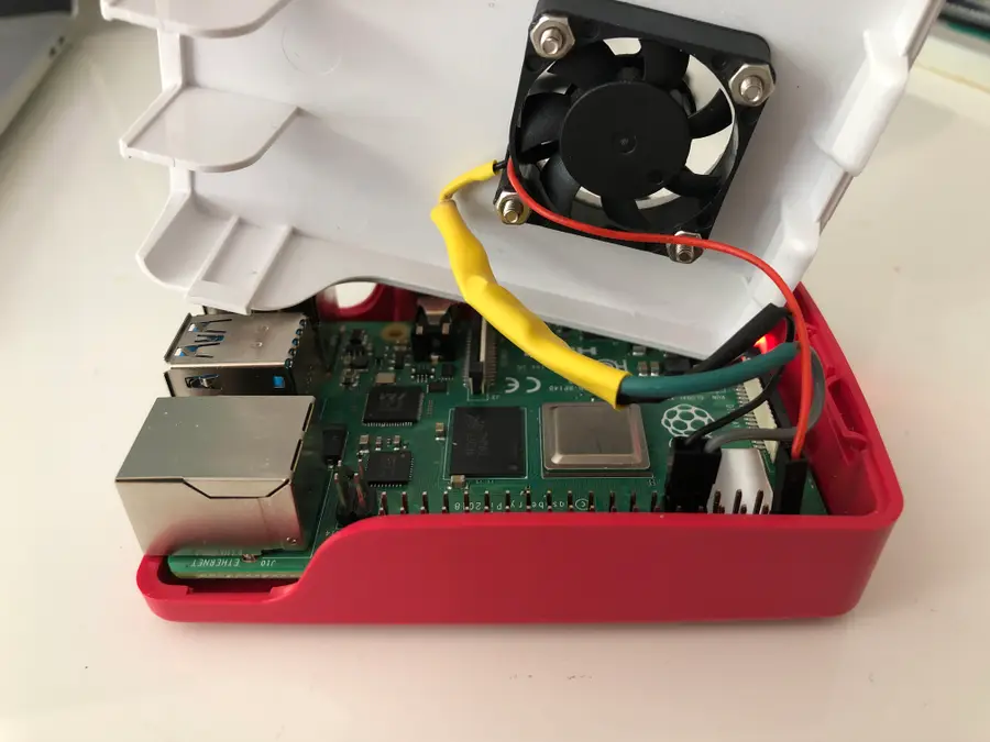 raspberry pi fan wired up
