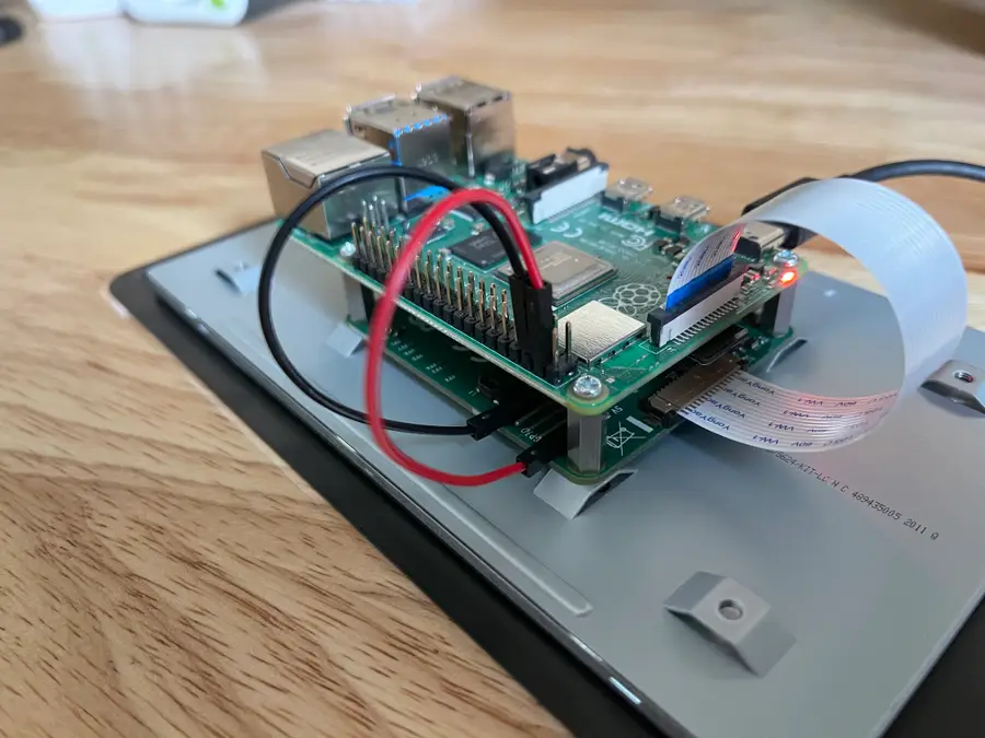 Official Raspberry Pi 7″ Touchscreen Setup Guide – Howchoo